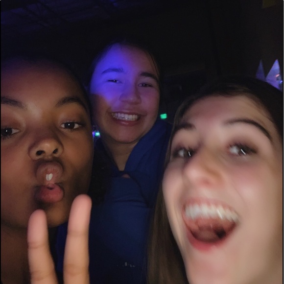 Meet your Posher, Kennadee beal - Picture 1 of 1